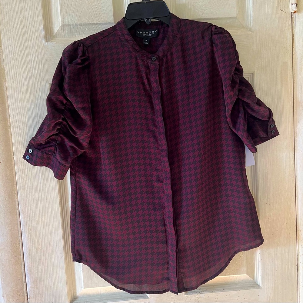 Laundry by Shelli Segal Black/Burgundy Women’s Houndstooth Button Down Shirt M.